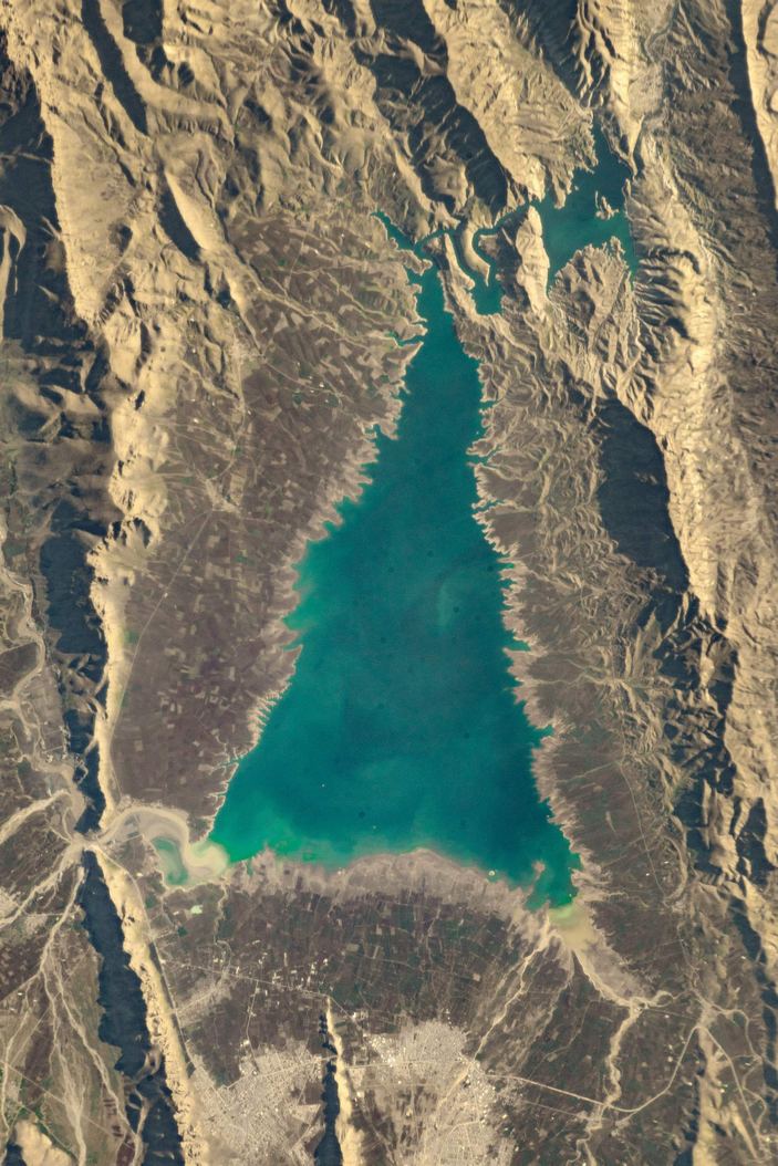 picture of the day dukan lake 1 703